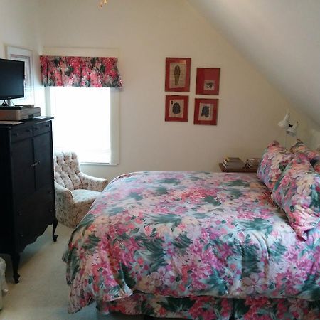 Fairmont House Bed & Breakfast 마혼베이 외부 사진