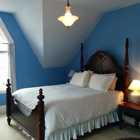 Fairmont House Bed & Breakfast 마혼베이 객실 사진