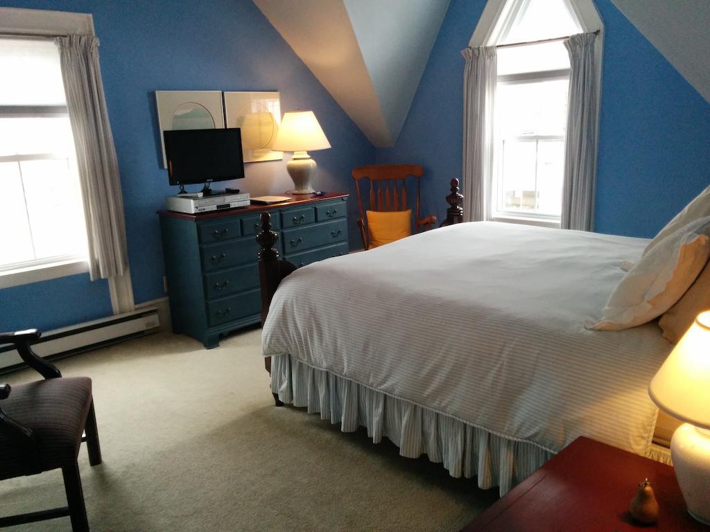 Fairmont House Bed & Breakfast 마혼베이 객실 사진